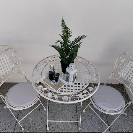 Handi Oasis Charming 6-person Apartment *