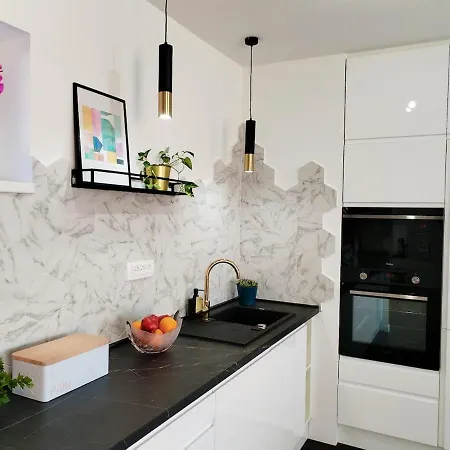 Apartment Handi Oasis Charming 6-person Mlini