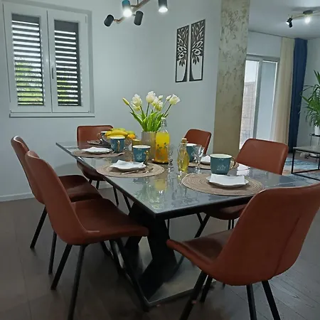 Handi Oasis Charming 6-person * Mlini