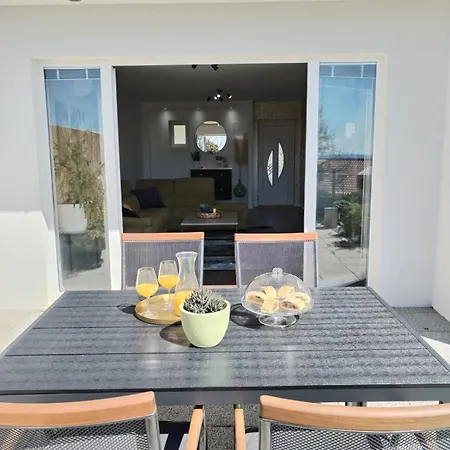 Apartment Handi Oasis Charming 6-person